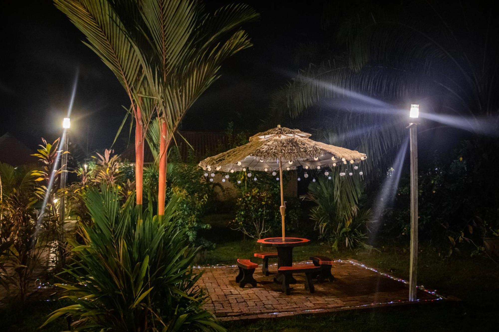 فندق Timba Garden Free Town And Jetty Transport سيمبورنا المظهر الخارجي الصورة