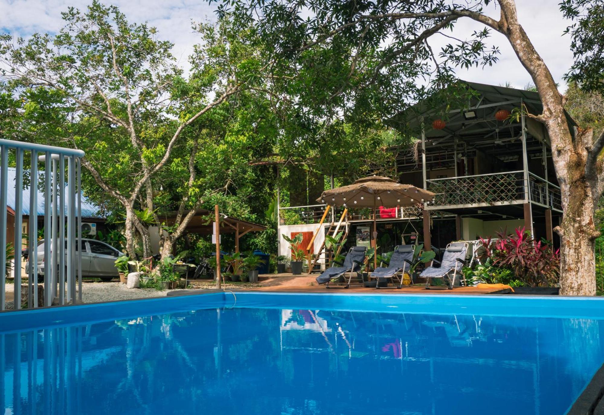فندق Timba Garden Free Town And Jetty Transport سيمبورنا المظهر الخارجي الصورة